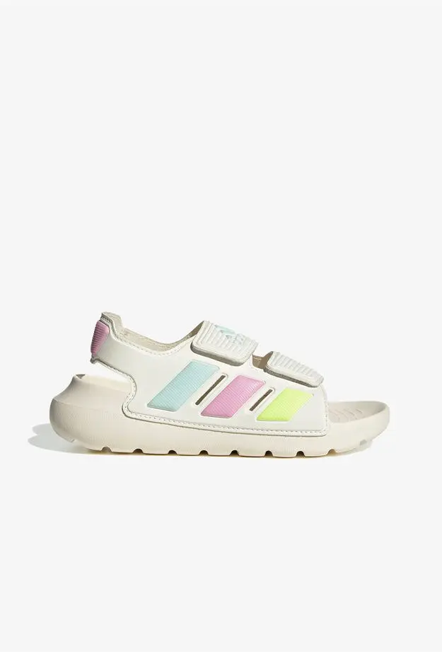 adidas adidas Altaswim 2.0 Çocuk Beyaz Sandalet 31