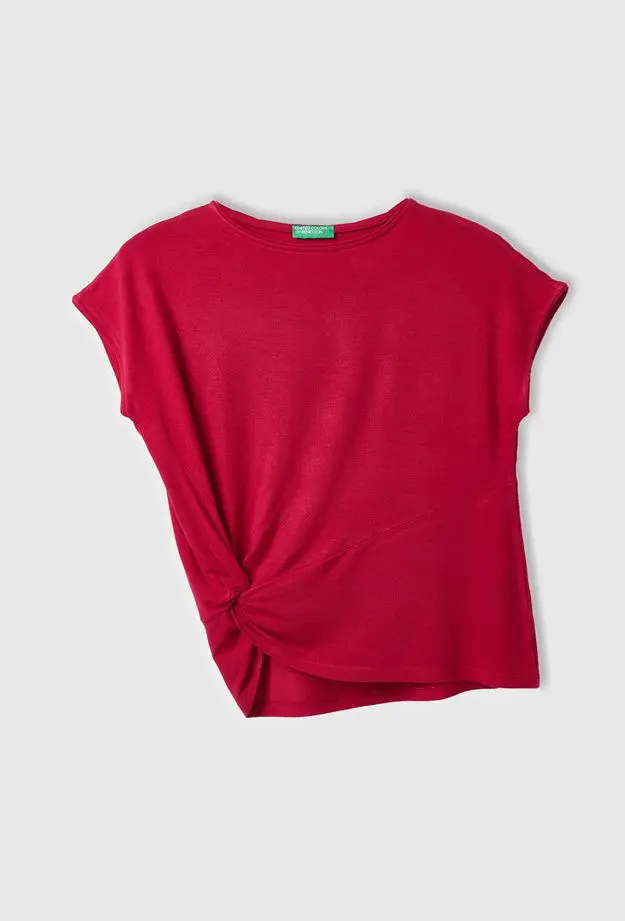 United Colors of Benetton Kadın Fuşya Viskoz Karışımlı Düğüm Detaylı Kayık Yaka T-Shirt S