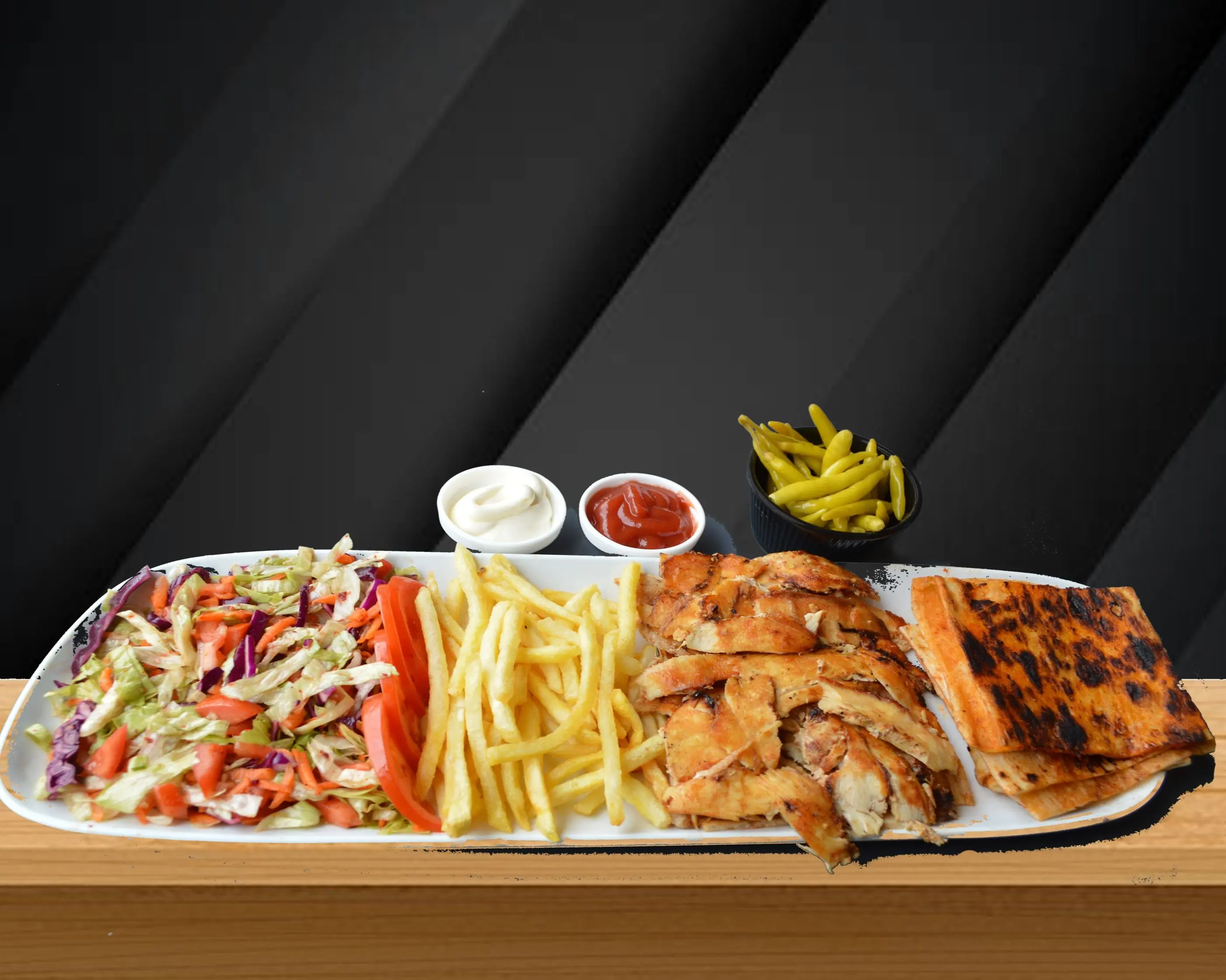 Tabakta Tavuk Döner