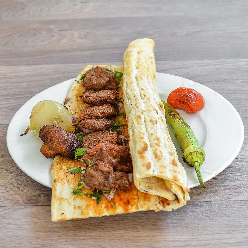 Kuşbaşı Şiş Dürüm