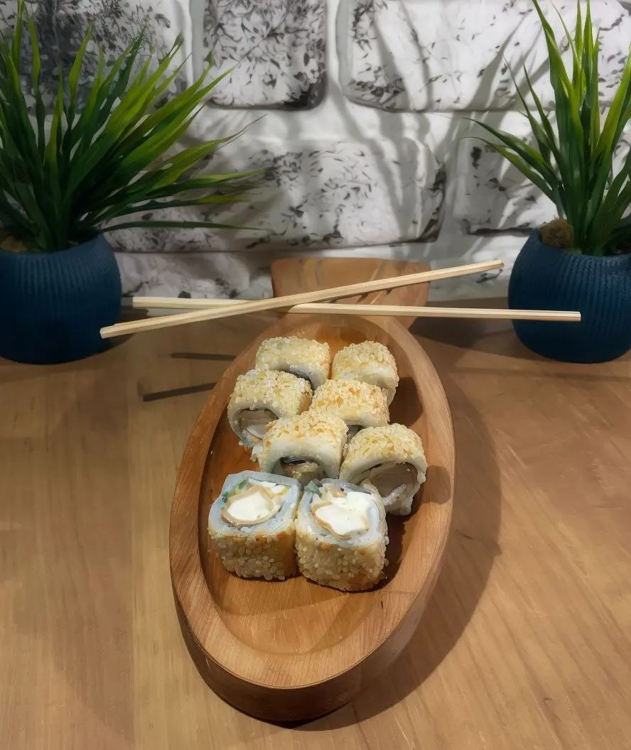 Chicken Roll (8 pcs.)