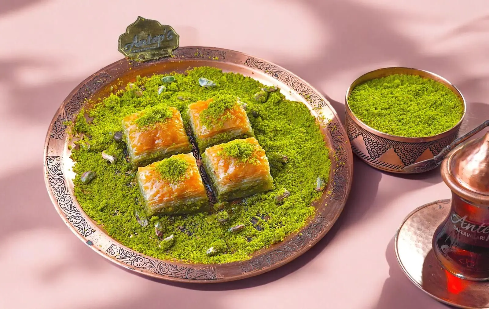 Fıstıklı Baklava (1 kg.)