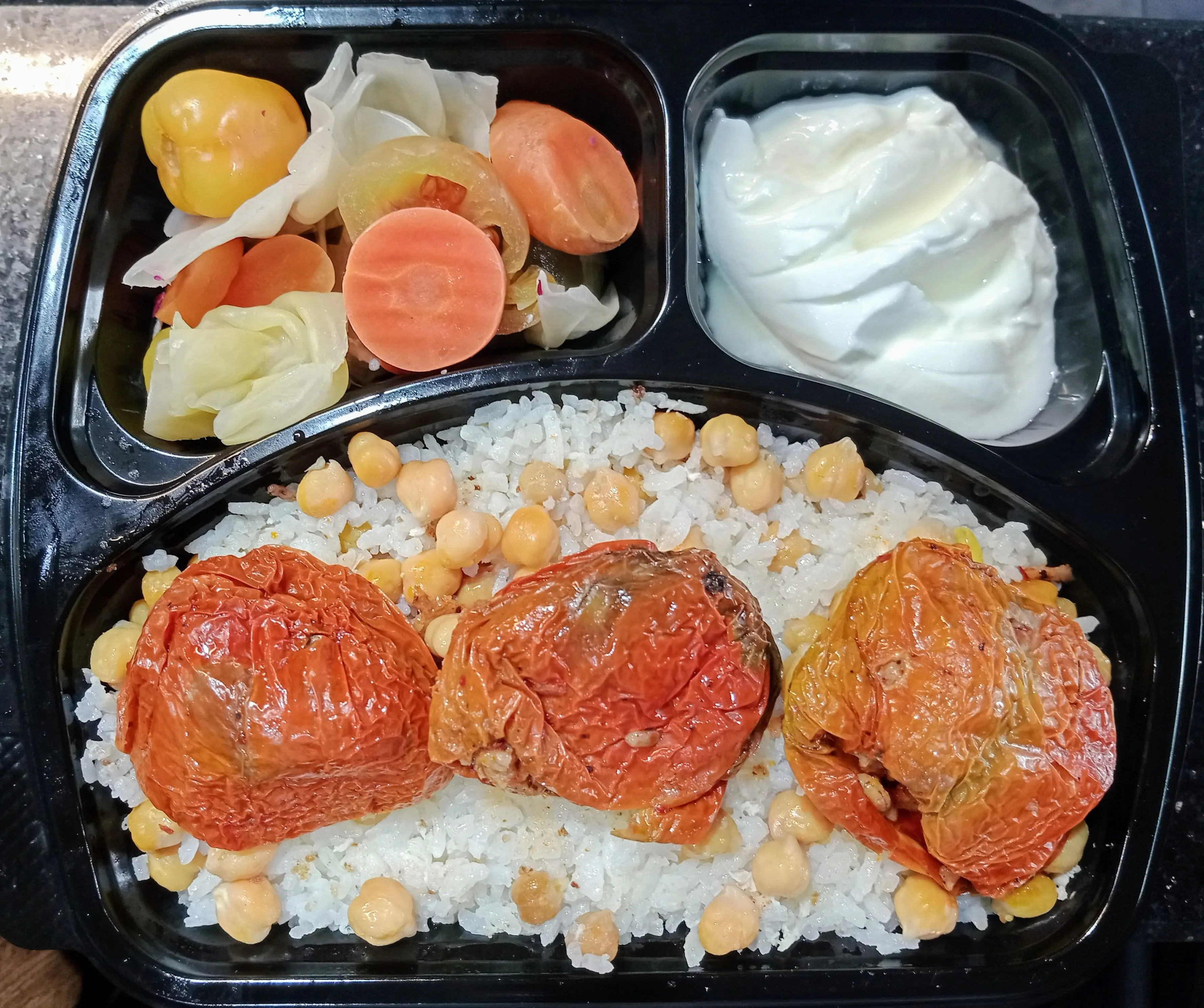 Biber Dolmalı Pilav