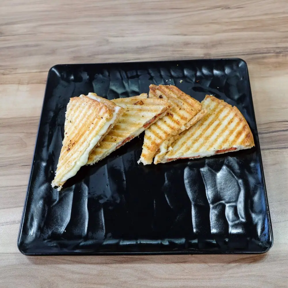 Sucuklu Tost