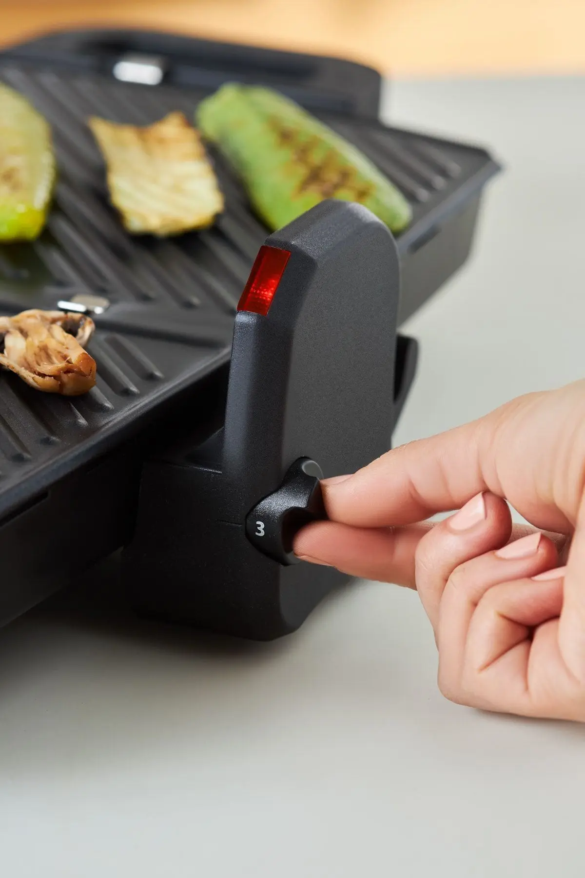 Future Essential Tost Makinesi Matte Black 1800 W