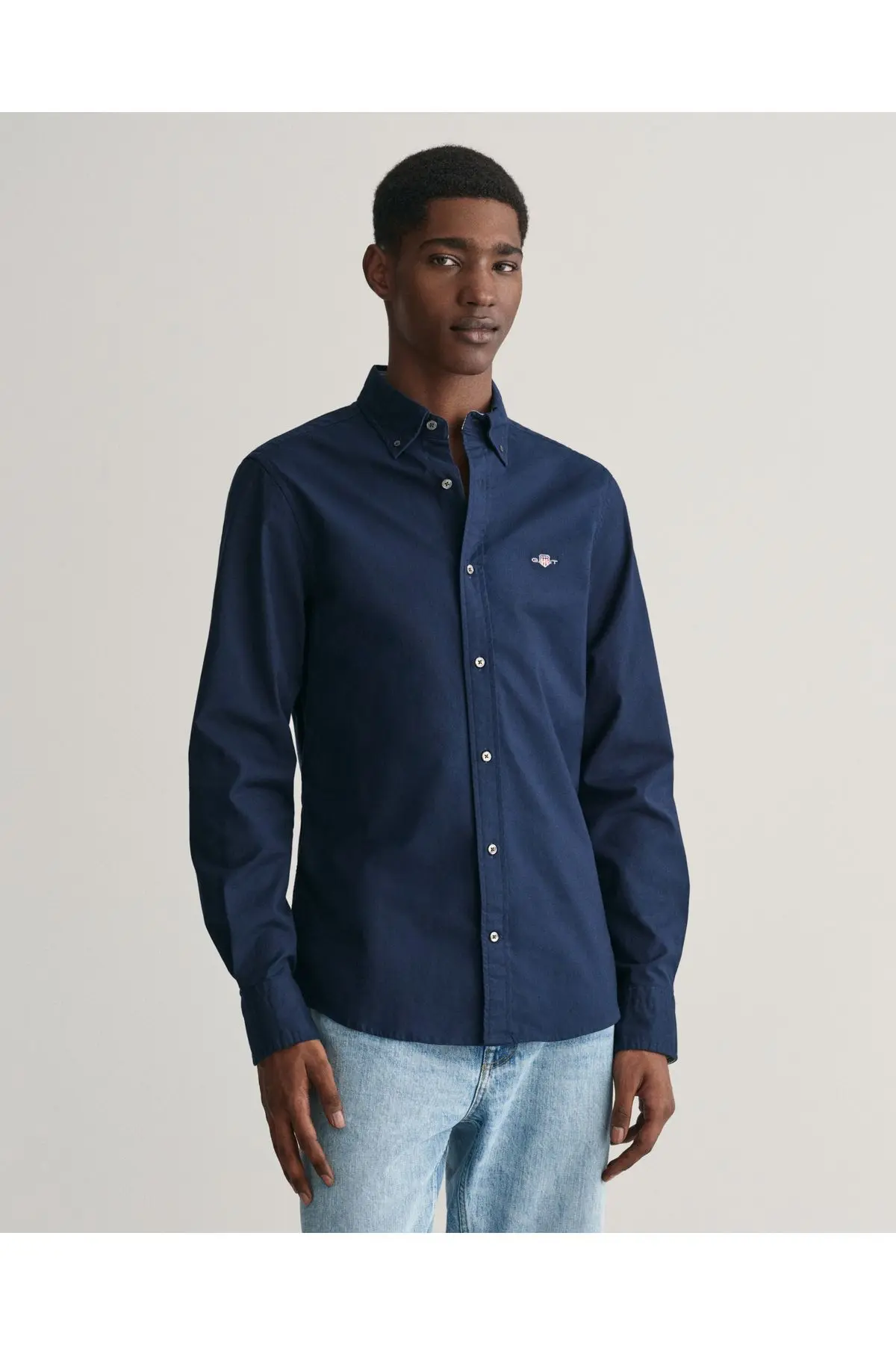GANT Erkek Lacivert Slim Fit Düğmeli Yaka Logolu Gömlek