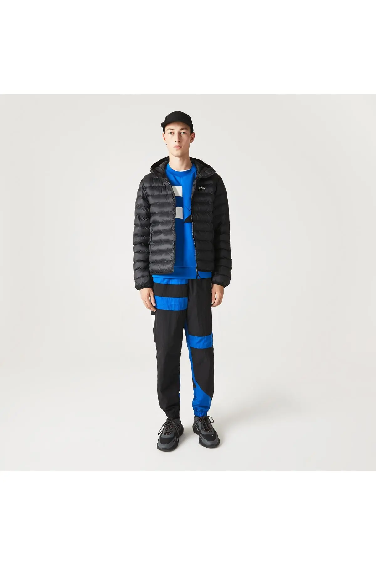 Erkek Kapüşonlu Kapitone Siyah Mont