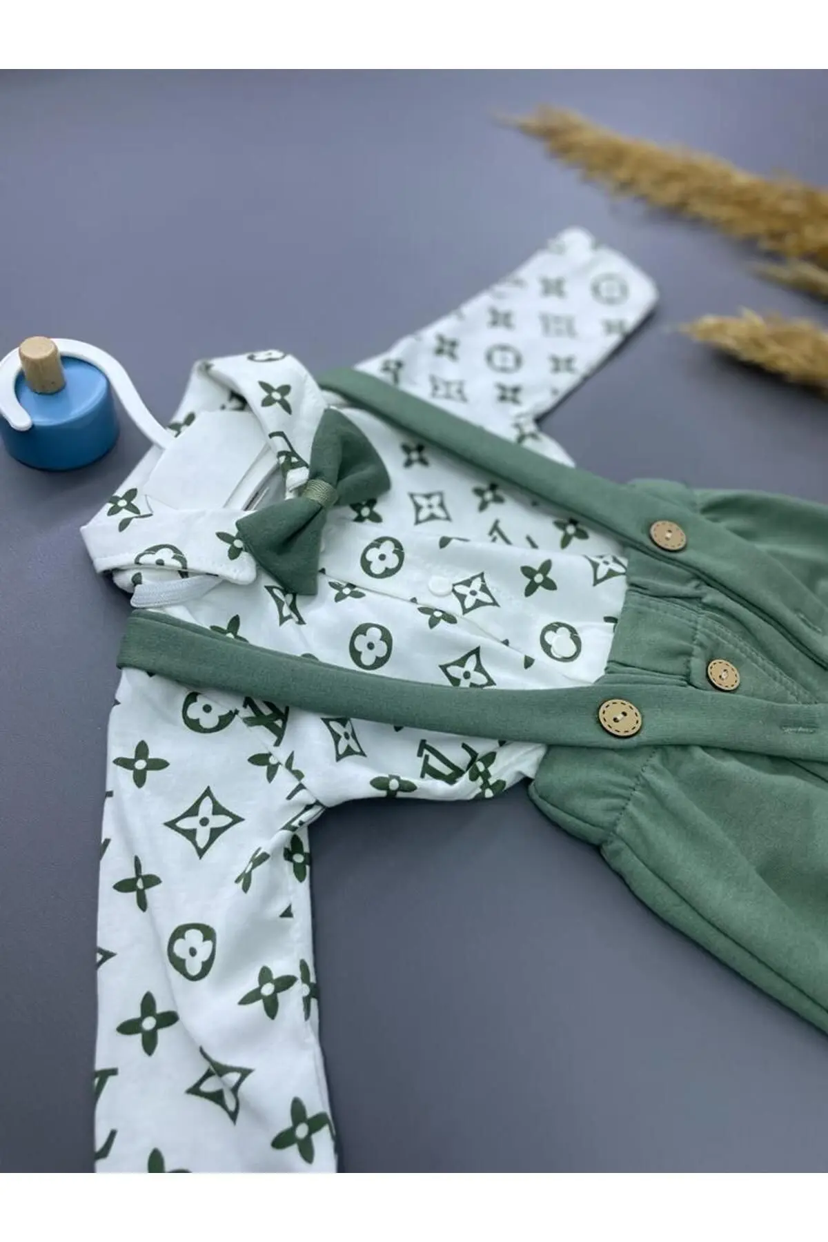 AHŞAP DÜĞMELİ PAPYONLU ERKEK BEBEK SLOPET TAKIM