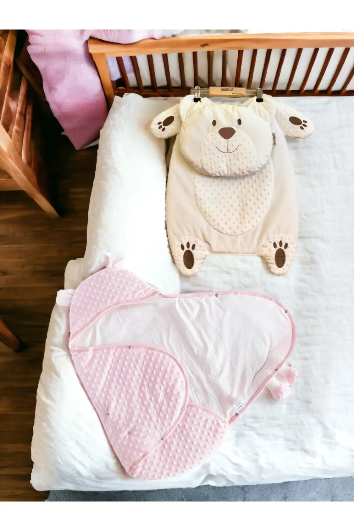 BÜYÜK DOĞUM SETİ (10’LU HASTANE ÇIKIŞI,OMUZ-EL VE SIRT ANNE BEBEK ÇANTASI,KUNDAK VE ALTAÇMA MİNDERİ)