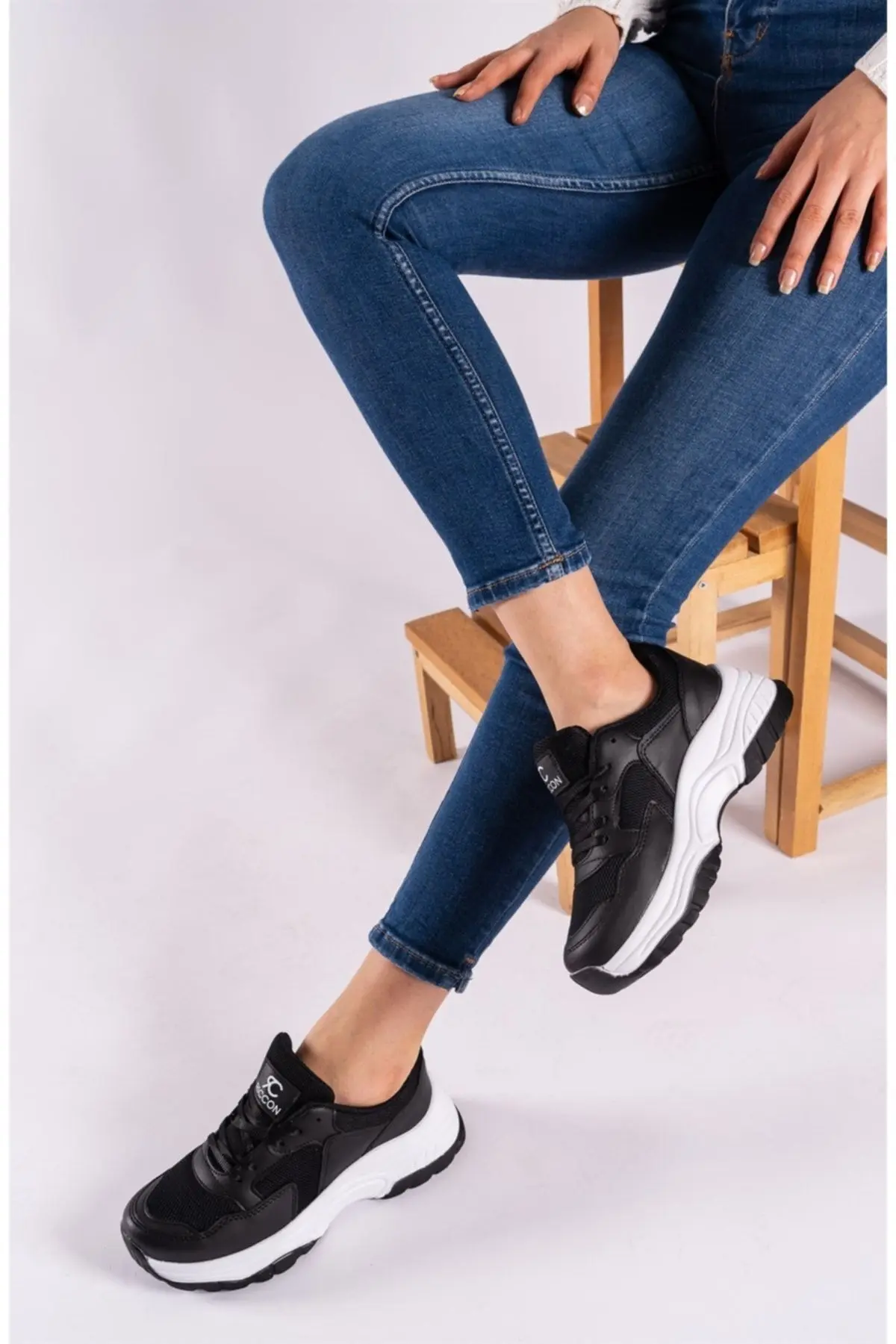 Siyah Beyaz Kadın Sneaker 0012140
