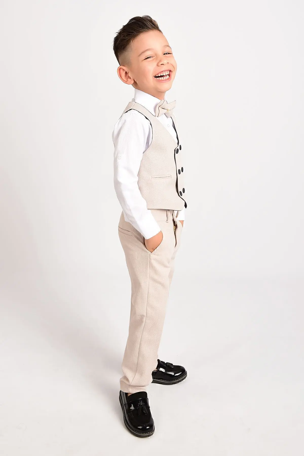 Erkek Çocuk Smokin Takım Elbise Yelekli Papyonlu