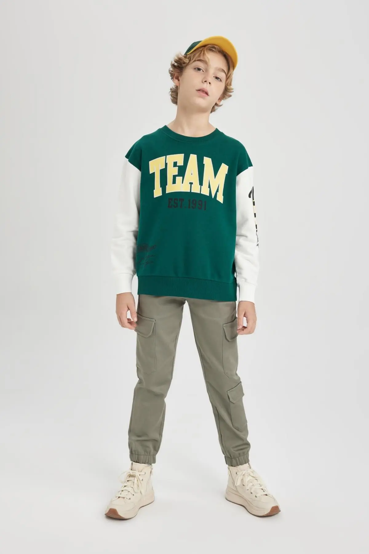 Erkek Çocuk Oversize Fit Bisiklet Yaka Baskılı Sweatshirt B6139a824sp