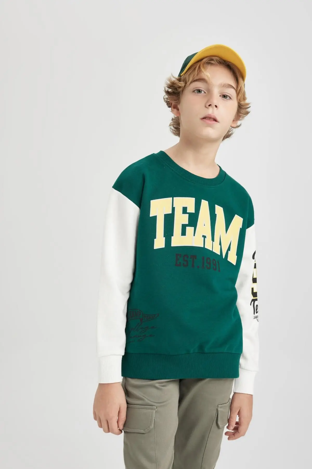 Erkek Çocuk Oversize Fit Bisiklet Yaka Baskılı Sweatshirt B6139a824sp