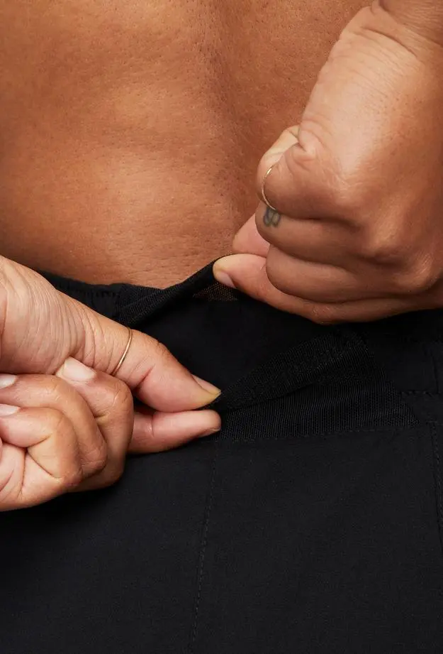 Nike One Dri-Fit Mid Rise 8cm 2N1 Kadın Siyah Şort