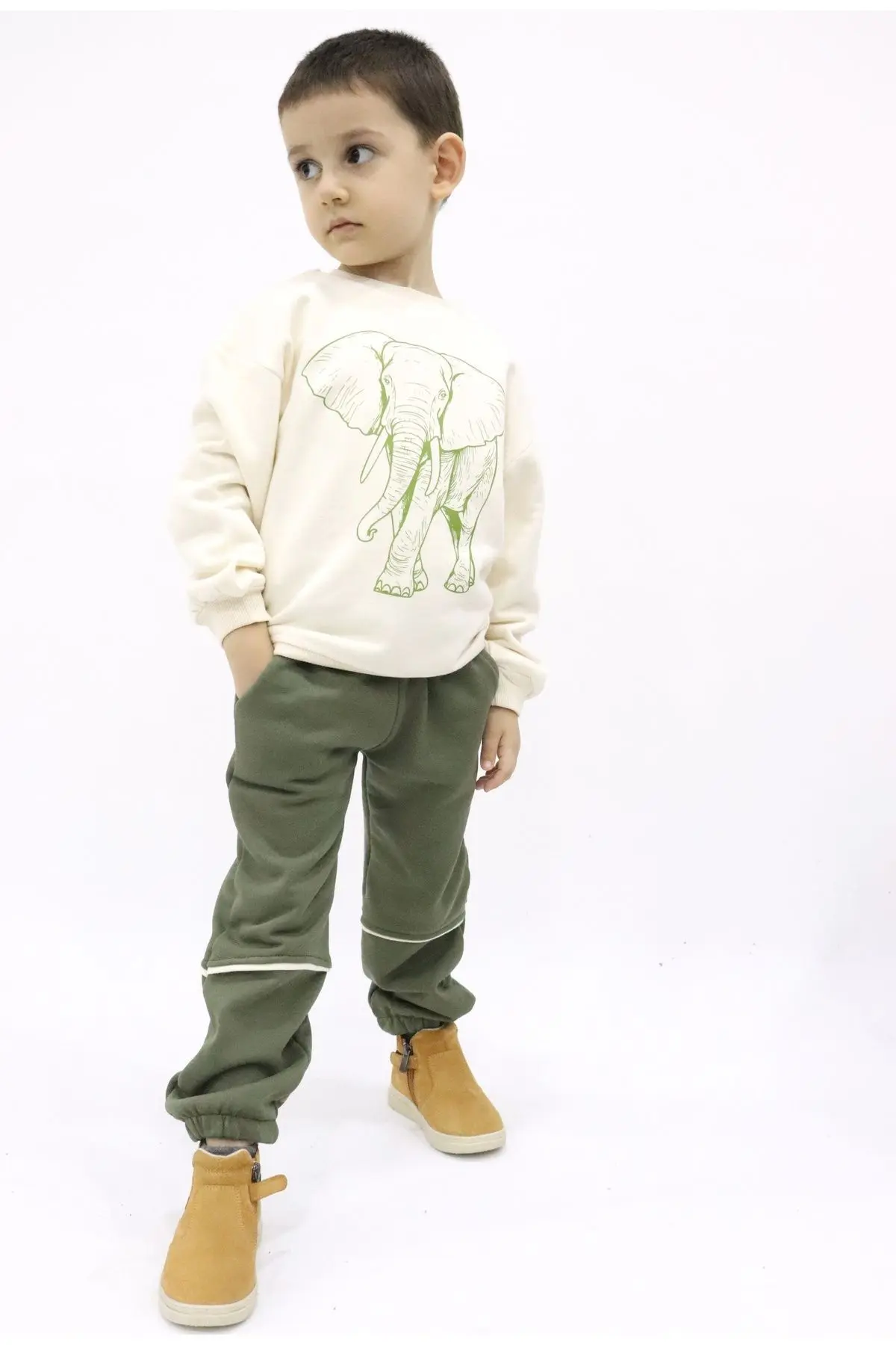 BALKABAĞI Fil Taş Rengi Sweatshirt Yeşil Eşofman Altı 2'li Takım TTYE0031