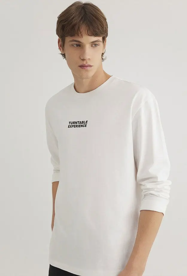 Mavi Sırt Baskılı Beyaz Tişört Loose Fit / Bol Rahat Kesim 0612410-70057