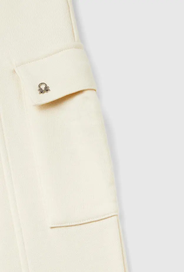 Kız Çocuk Ekru Yanları Cep Detaylı Geniş Paça Muflon Eşofman Altı