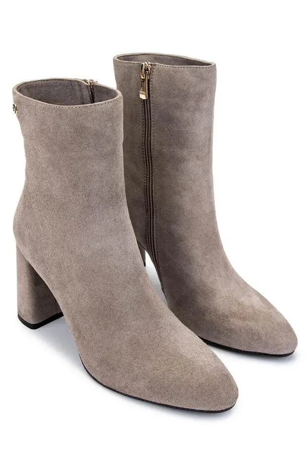 Tamer Tanca Kadın Hakiki Deri Vizon Süet Topuklu Bot