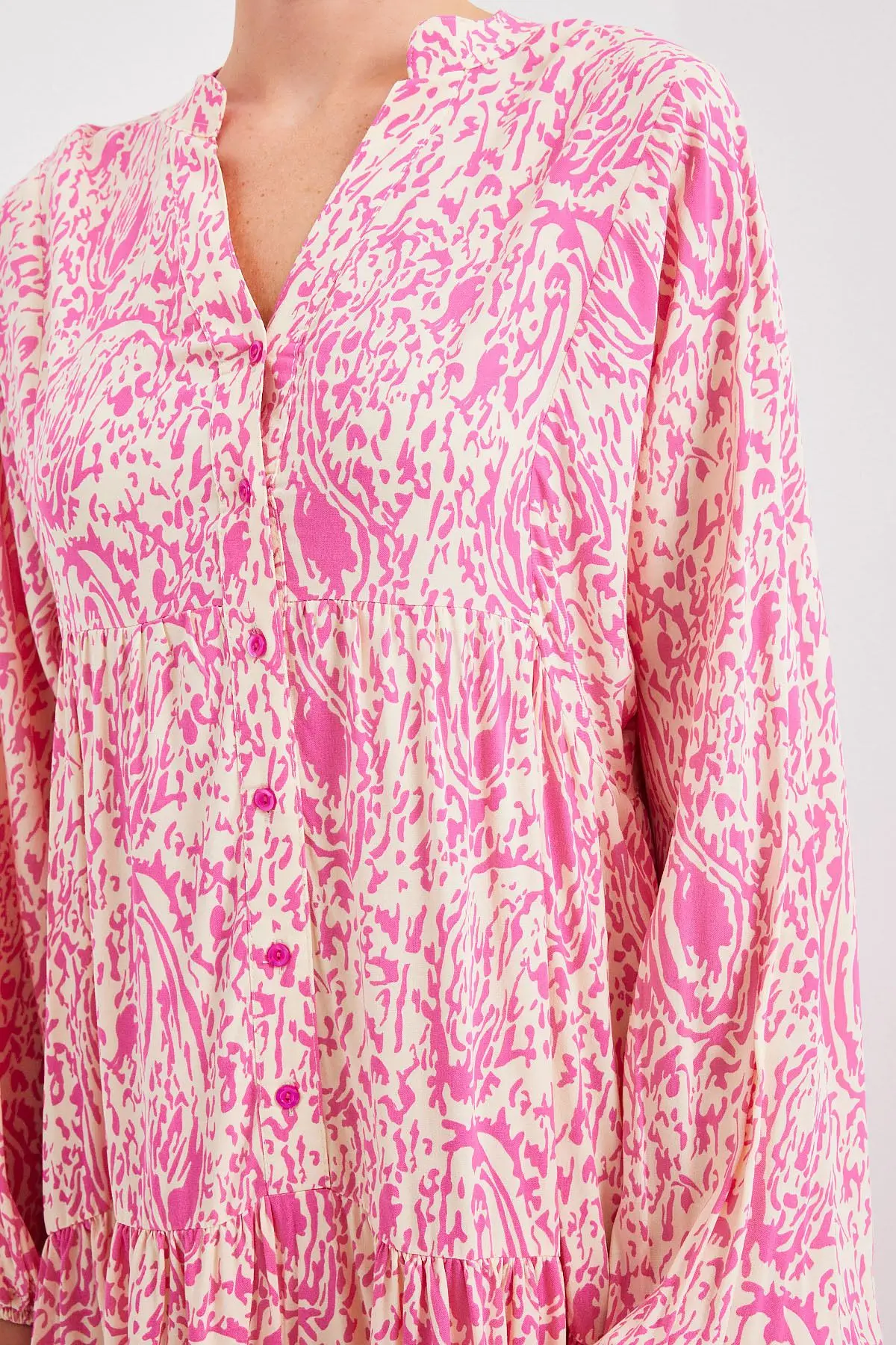 Kadın Desenli Pembe Viskon Tesettür Elbise 2423