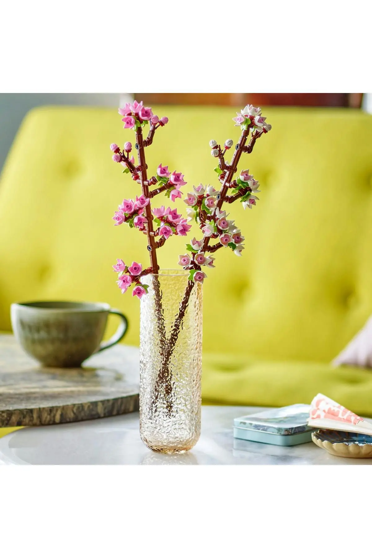 ® Kiraz Çiçekleri İnşa Edilebilen Çiçekli Kutlama Hediyesi 40725