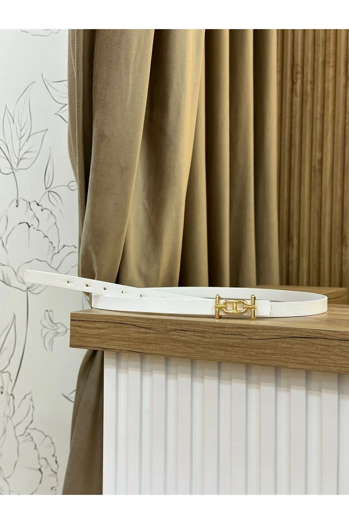 Gold Detaylı Kemer