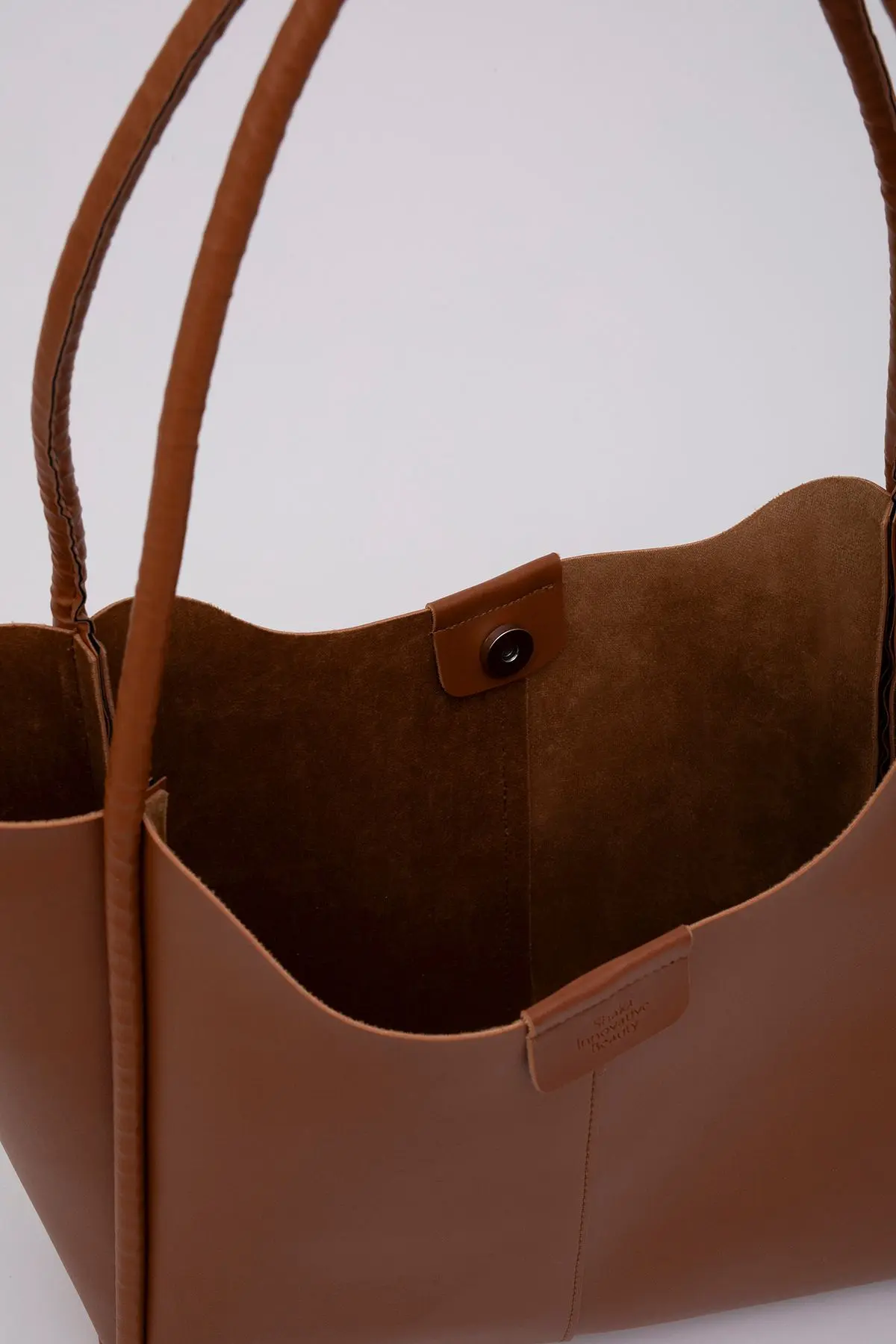 Taba Shk76 Çıtçıtlı Fitil Askılı Suni Deri Makyaj Çantalı Büyük Boy Kadın El Ve Omuz Çantası U:29 E