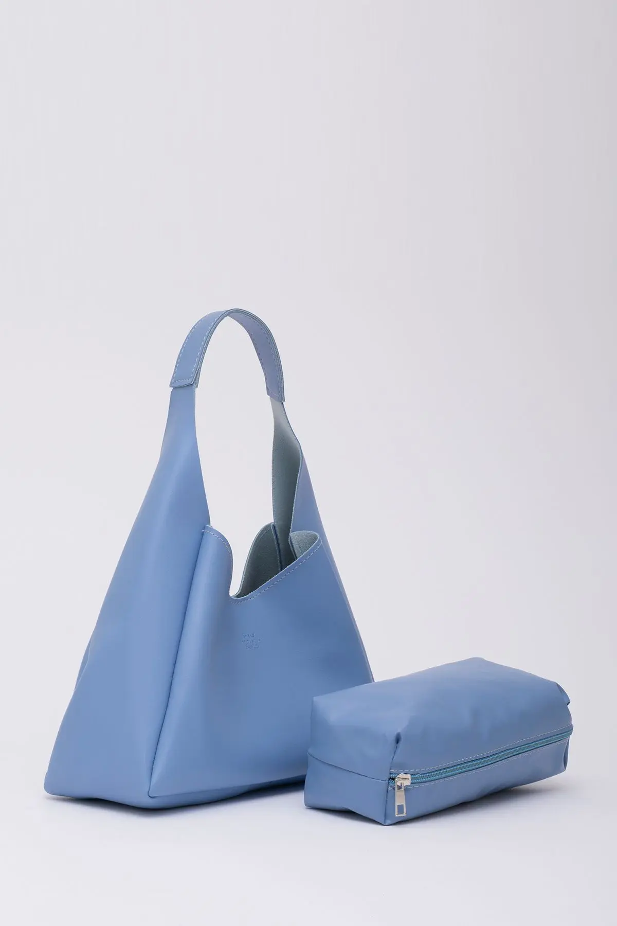 Mavi Shk19 Çıtçıt Kapatmalı Suni Deri Fermuarlı Makyaj Çantalı El Ve Omuz Çantası E:33 U:15 G:10 Cm