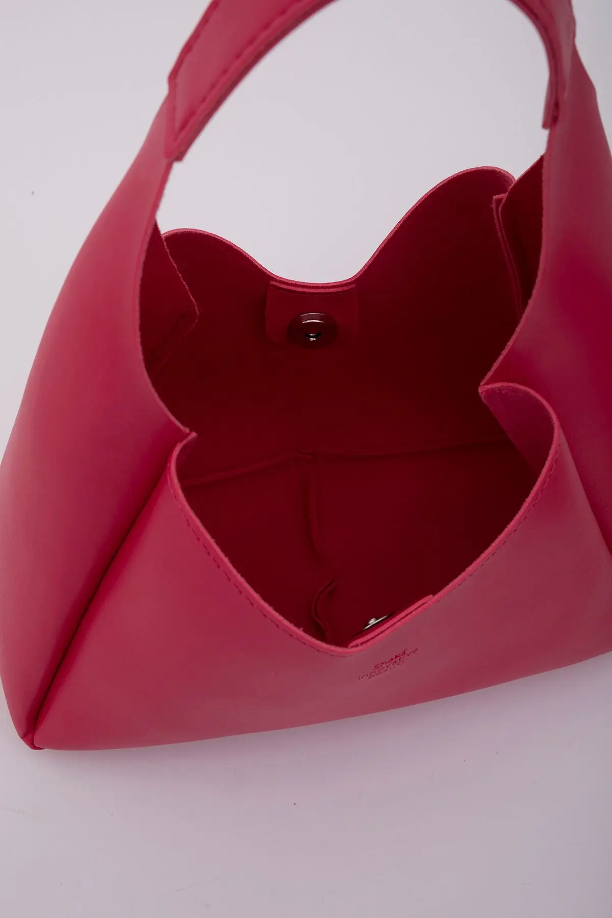 Fuşya Shk19 Çıtçıt Kapatmalı Suni Deri Fermuarlı Makyaj Çantalı El Ve Omuz Çantası E:33 U:15 G:10 Cm