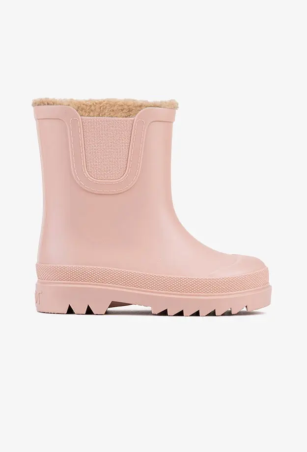 PEMBE