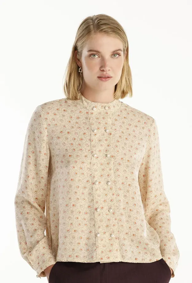 Çift Düğmeli Gömlek