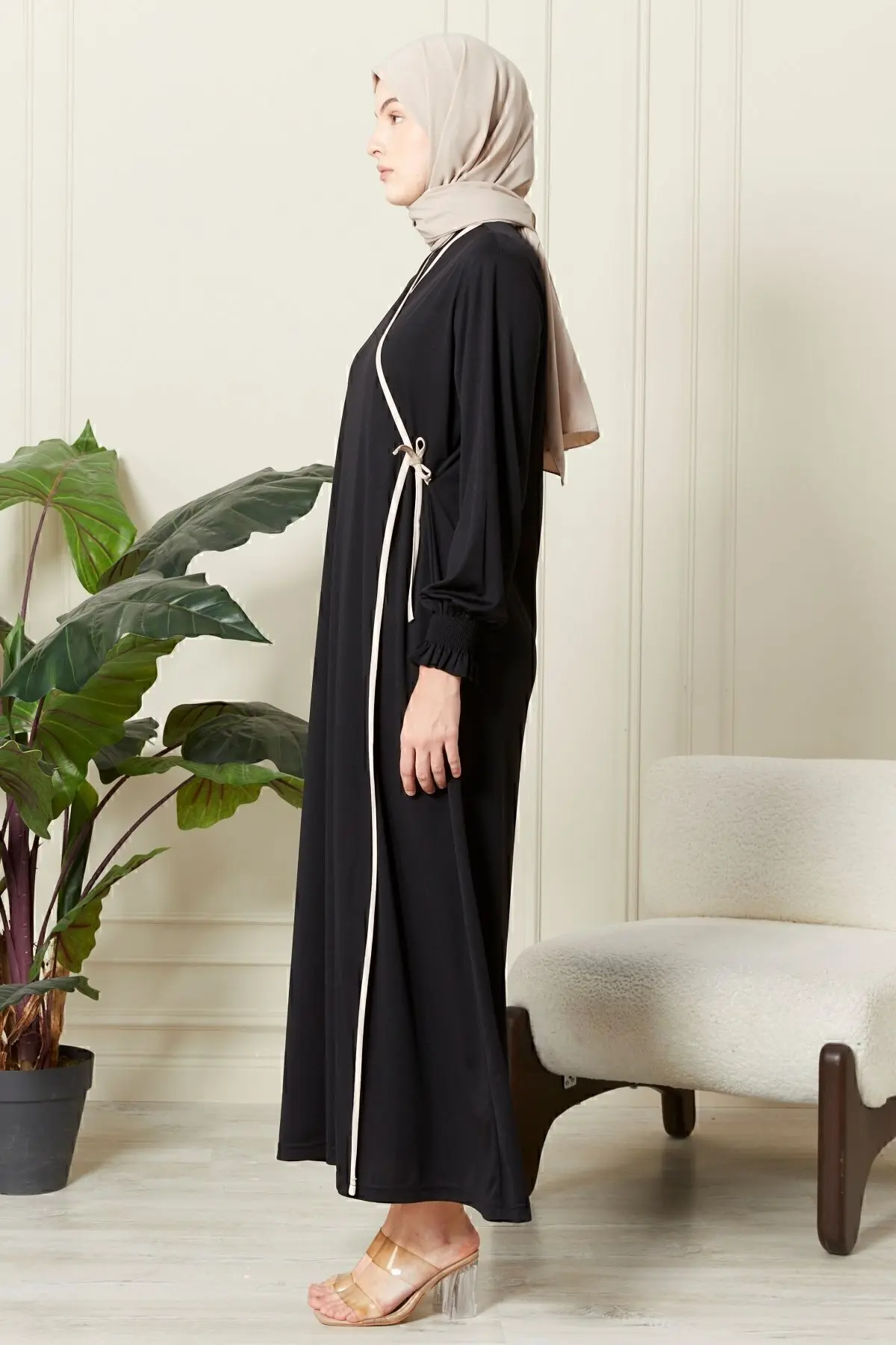 Kadın Kol Detaylı Kruvaze Yaka Biyeli Yandan Bağlamalı Namaz Elbisesi