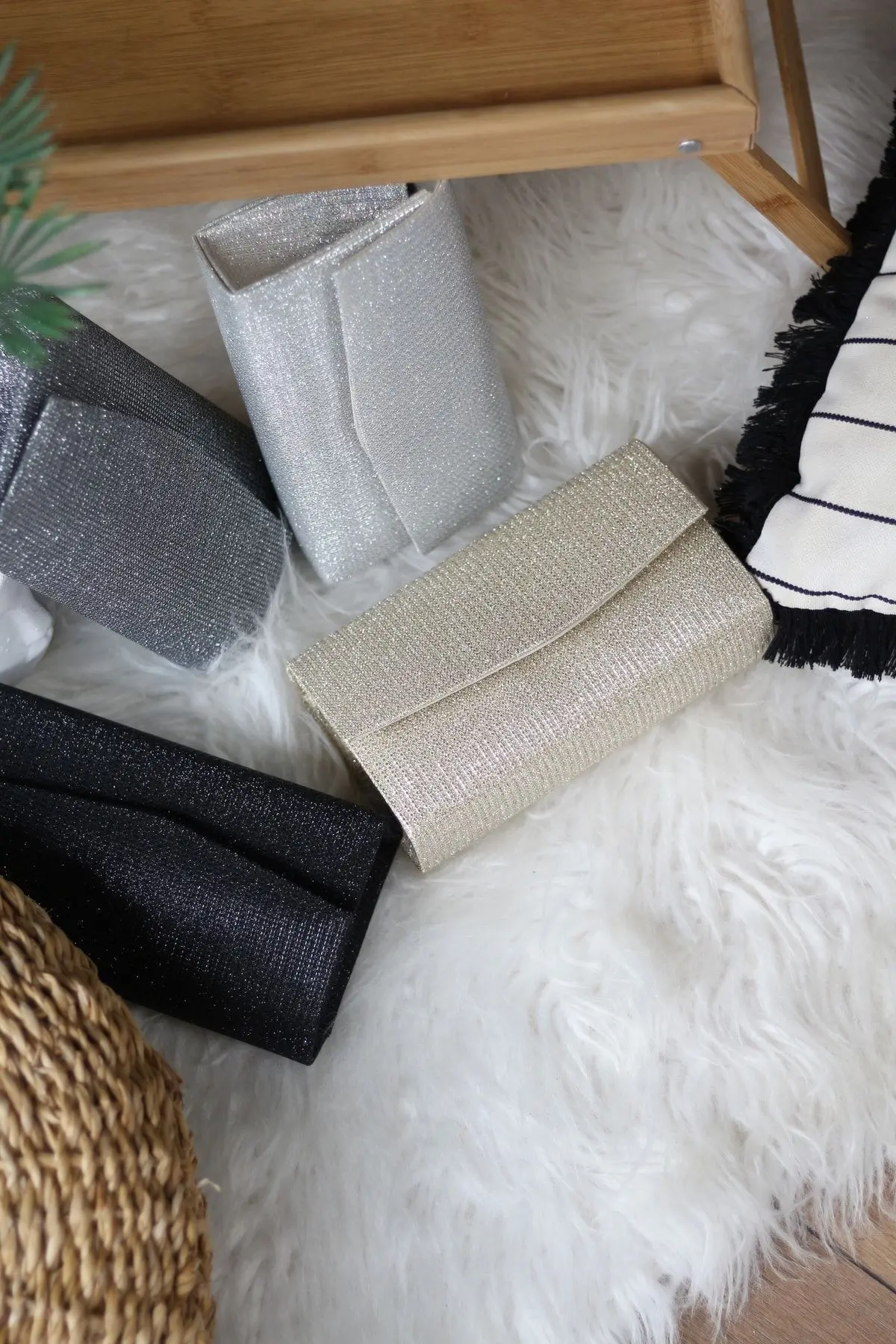 Kadın Simli Silver Mini Kutu Omuz Çantası