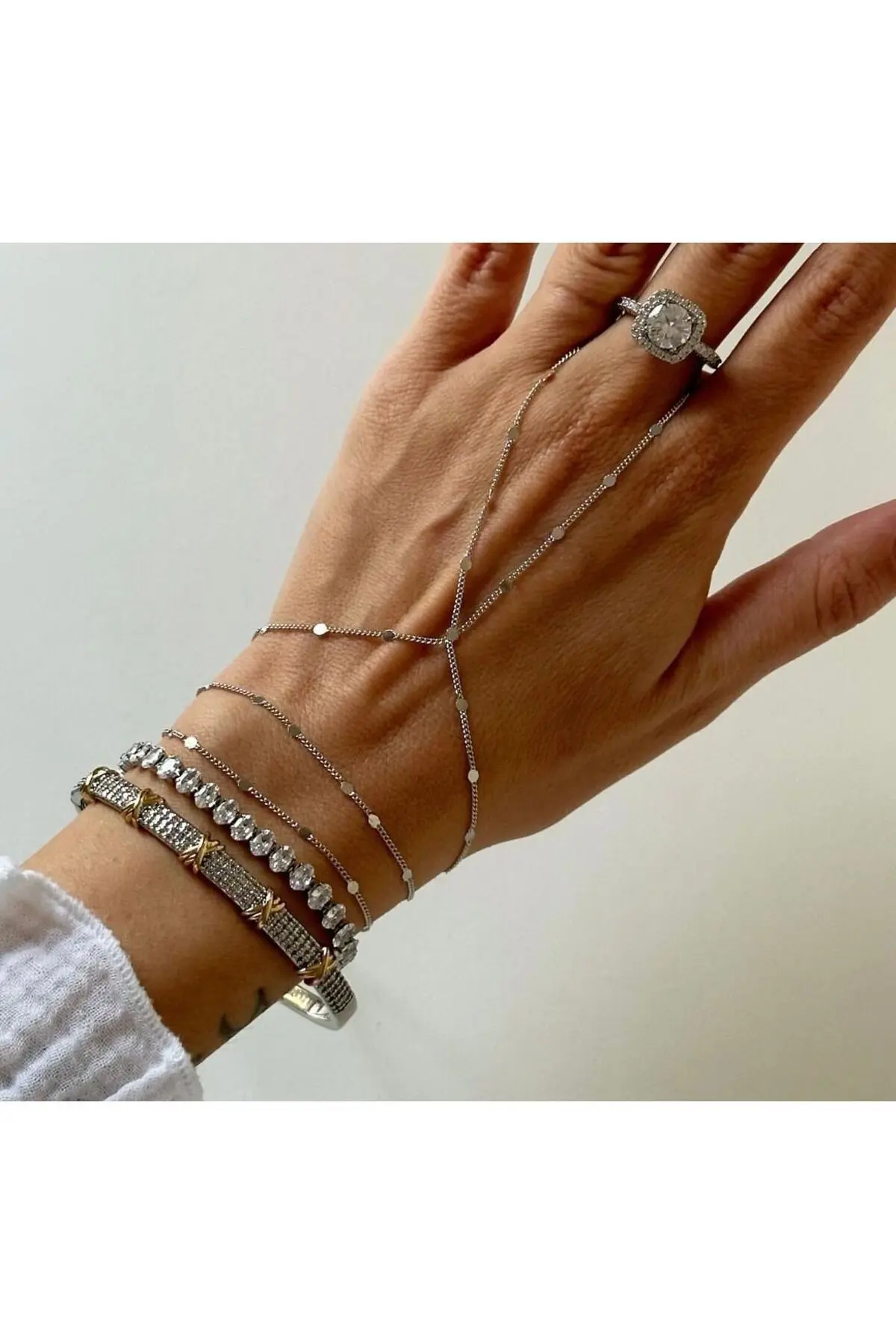 Gümüş Pullu Zincir Şahmeran