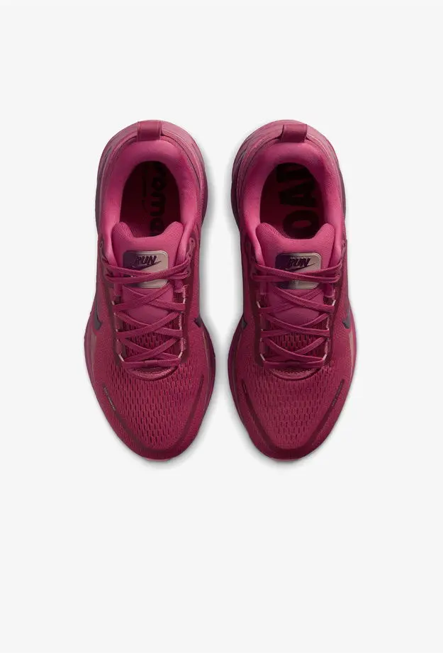 Nike Vomero 18 Kadın Kırmızı Koşu Ayakkabısı