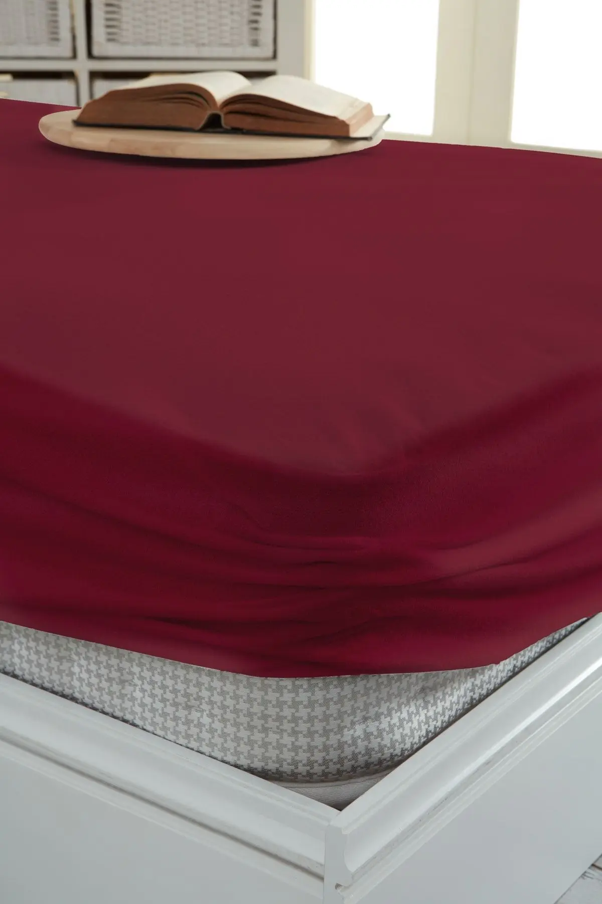 Decovilla Micro Fitted Full Kenar Su Sıvı Geçirmez Yatak Koruyucu Alez Çarşaf Ruby Kırmızısı