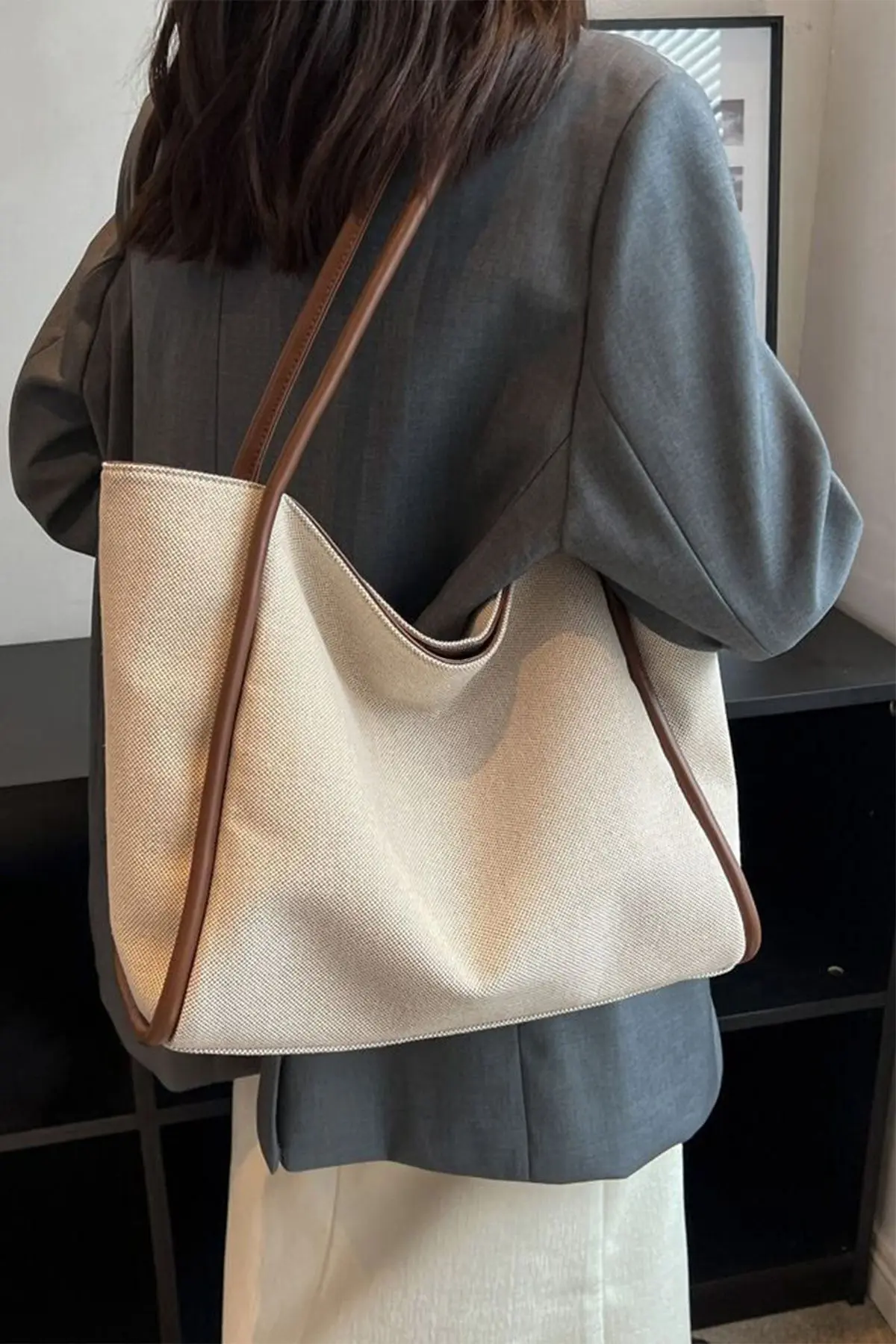 Kahve Detaylı Askılı Kanvas Omuz Çantası