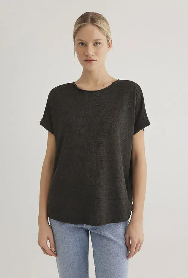 Mavi Dokulu Antrasit Basic Tişört Loose Fit / Bol Rahat Kesim 167311-70087