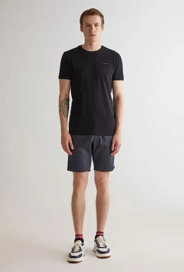 GANT Erkek Siyah Slim Fit Bisiklet Yaka Logolu T-shirt