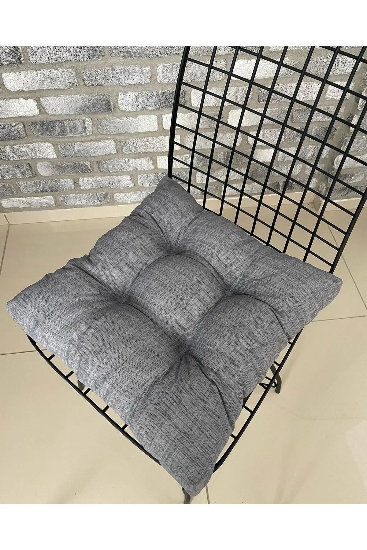 Eco Gri Sandalye Minderi Özel Düğme Dikişili Bağcıklı 40x40cm