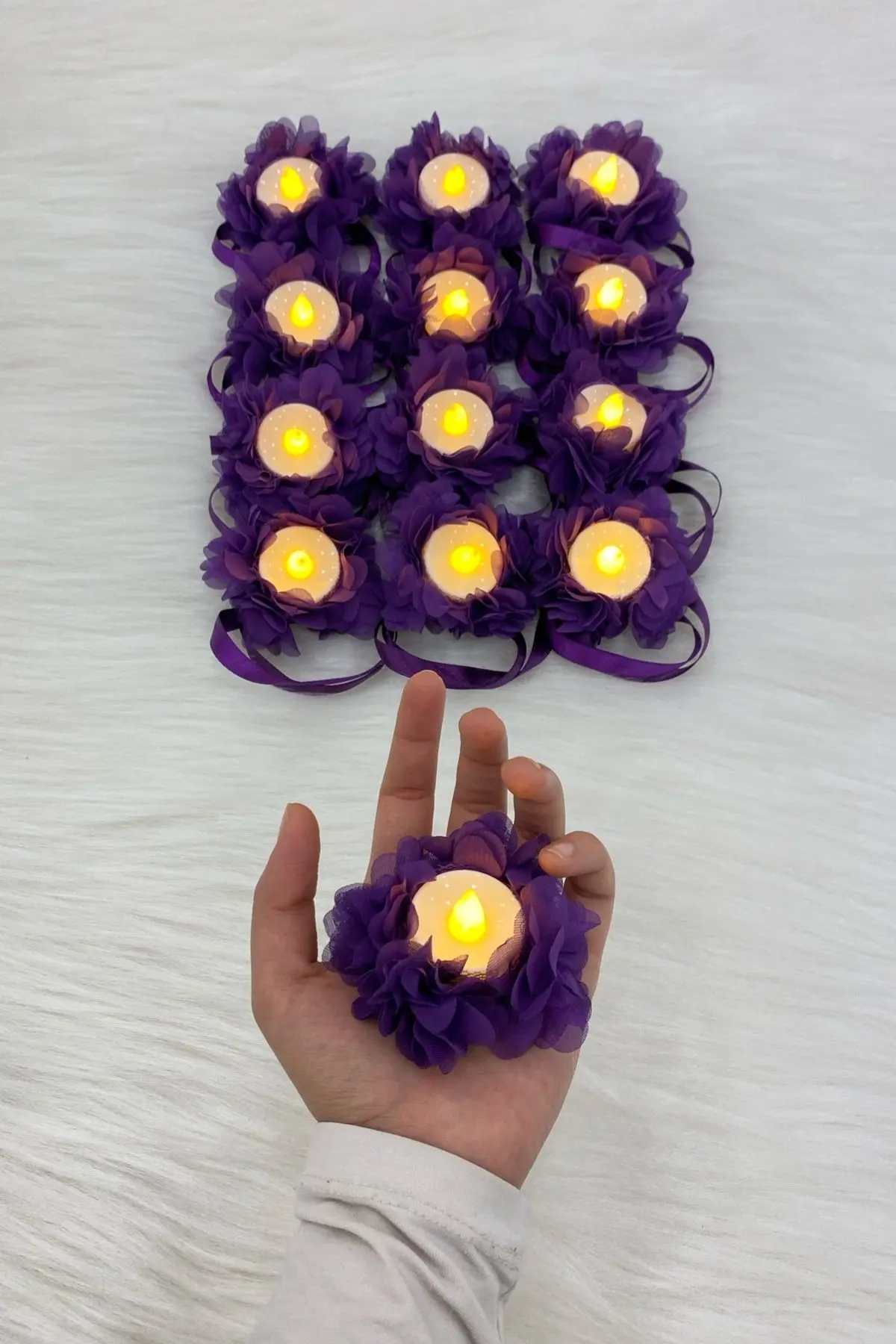 Mor Ledli Kına El Mumu, Nedime, Bride, Bekarlığa Veda Partisi, Sünnet 12 Adet