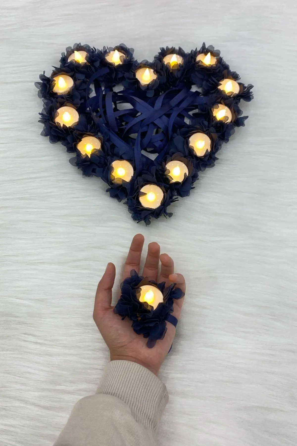 Lacivert Ledli Kına El Mumu, Nedime, Bride, Bekarlığa Veda Partisi, Sünnet 12 Adet