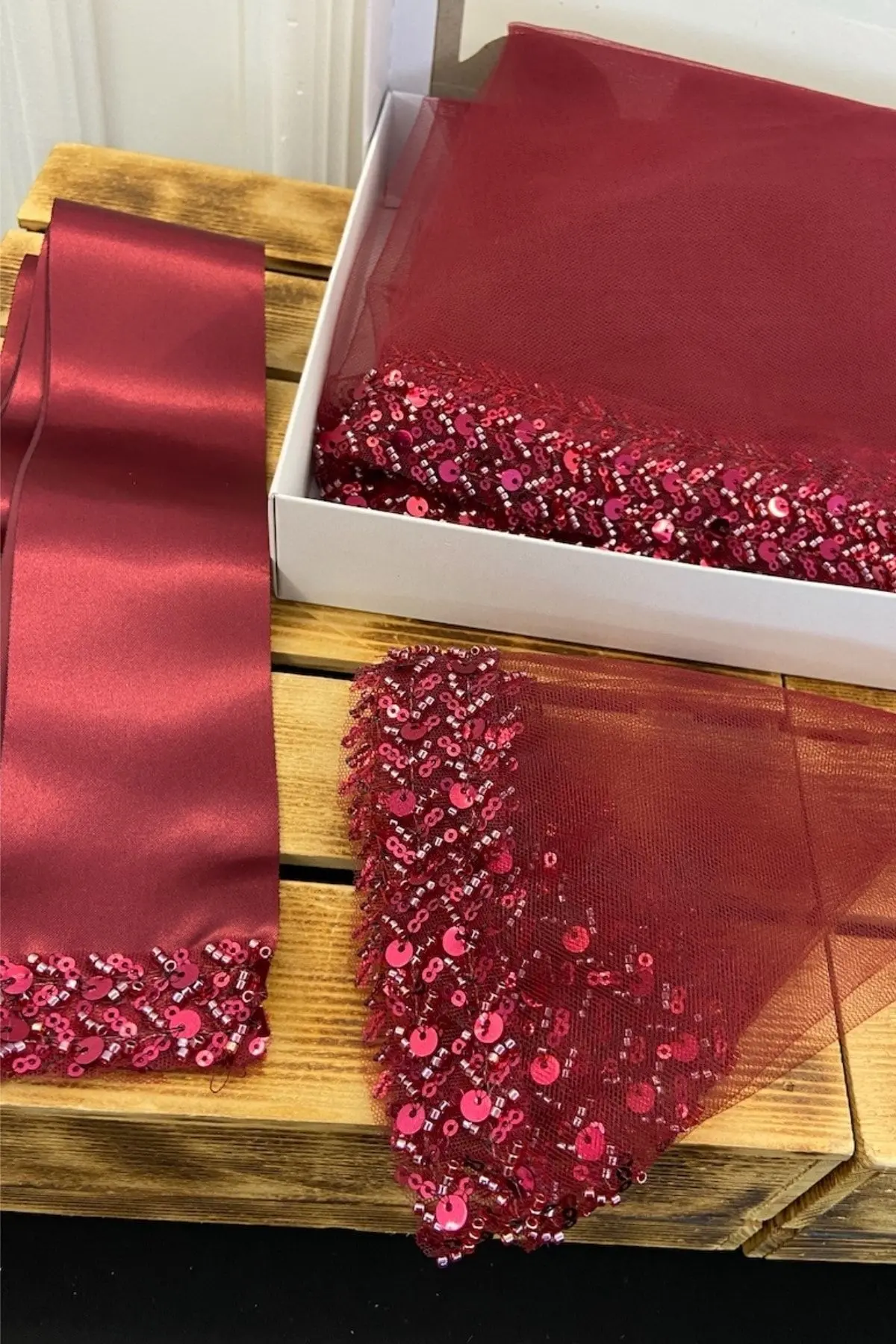 Bordo Gelin Mendili, Halay Mendili, Pullu Boncuklu Pul Payet Zarif Su Taşlı Model