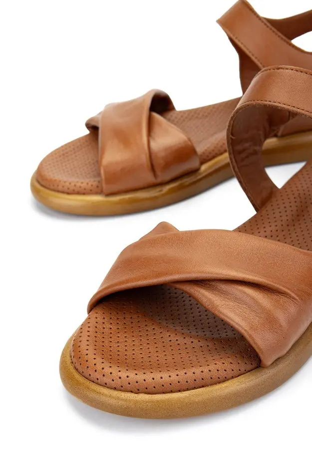 Tamer Tanca Kadın Hakiki Deri Taba Düz Sandalet