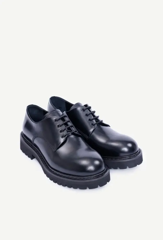 YARGICI Kalın Tabanlı Bağcıklı Deri Düz Ayakkabı