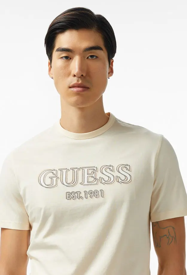 Guess Cn Logo Mid Organiceam 180 Erkek Beyaz T-Shirt