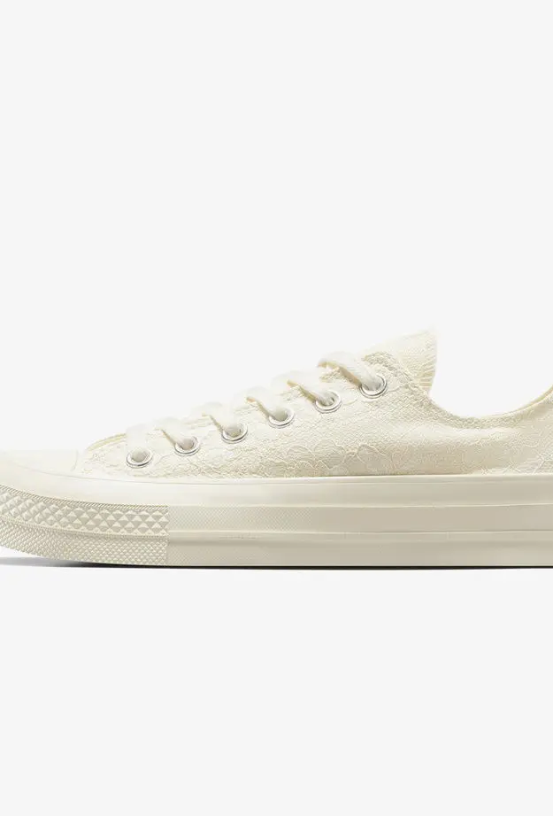 Converse Chuck 70 Kadın Krem Rengi Dantelli Sneaker