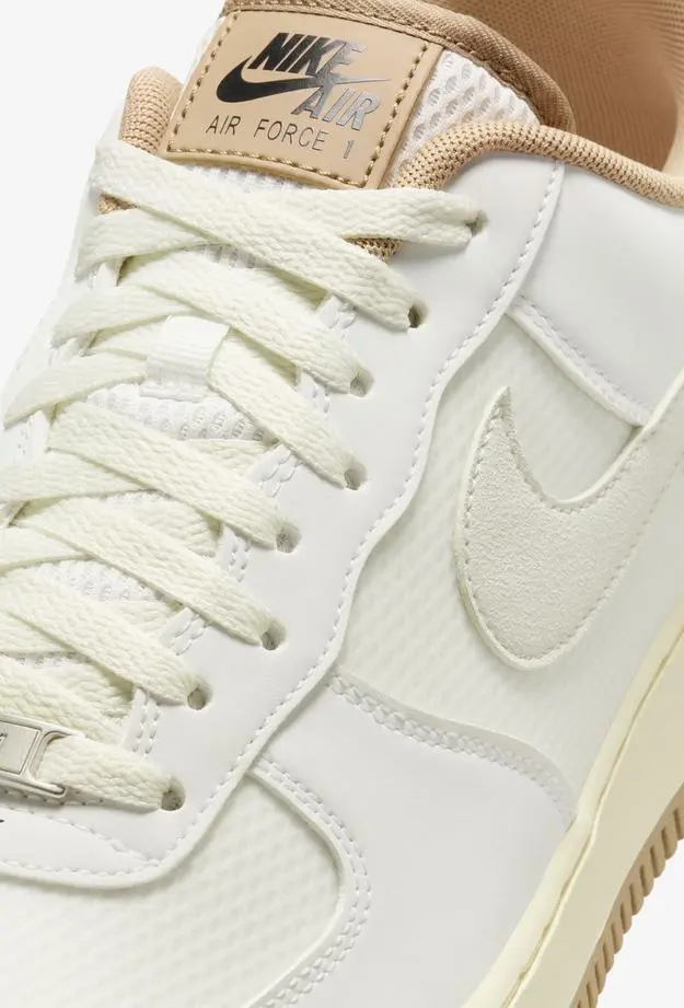 Nike Air Force 1 '07 LV8 Erkek Beyaz Spor Ayakkabı