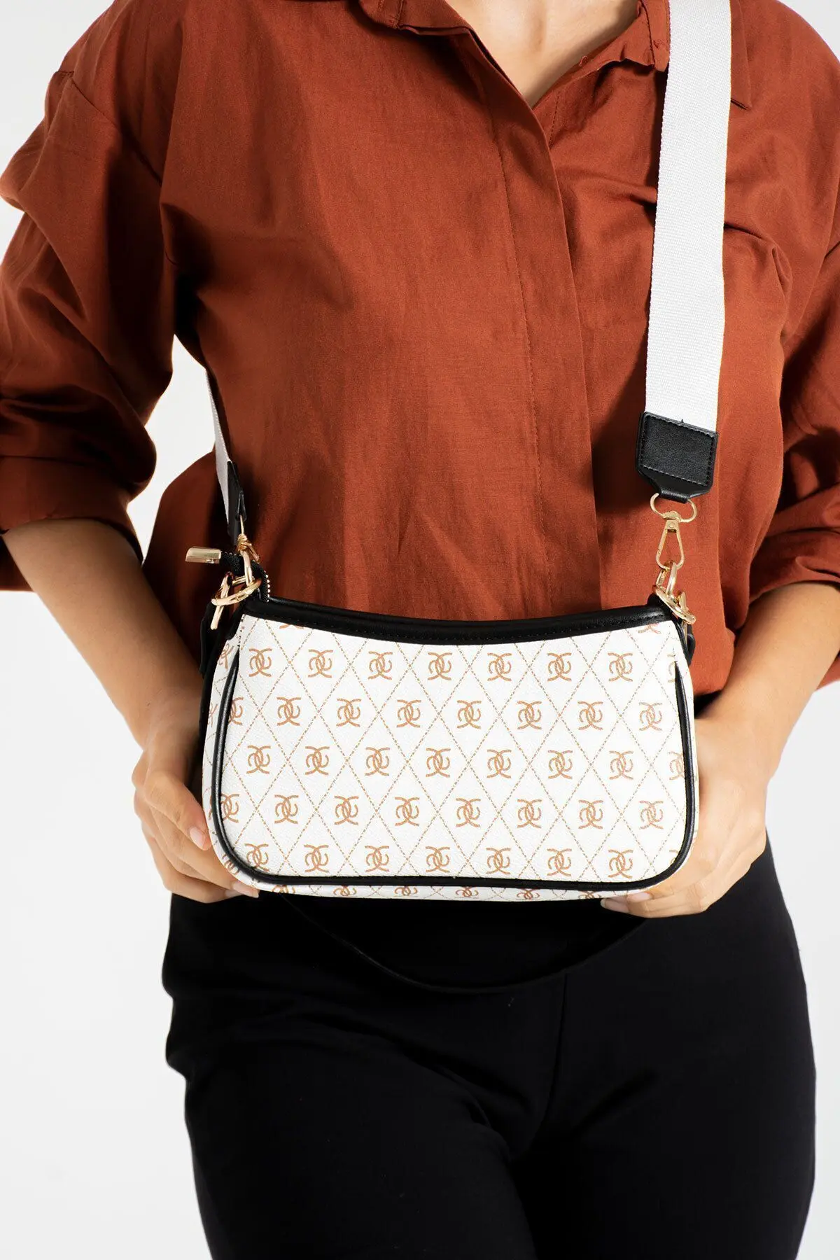 NBİ BAGS Yeni Sezon El ve Omuz Çantası Ayarlanabilir Çapraz Askılı Desenli Şık Minimal Çanta