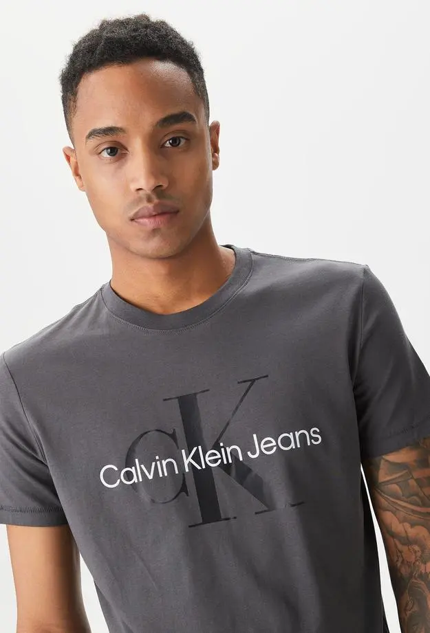 Calvin Klein Jeans Core Essentials Erkek Gri T-Shirt
