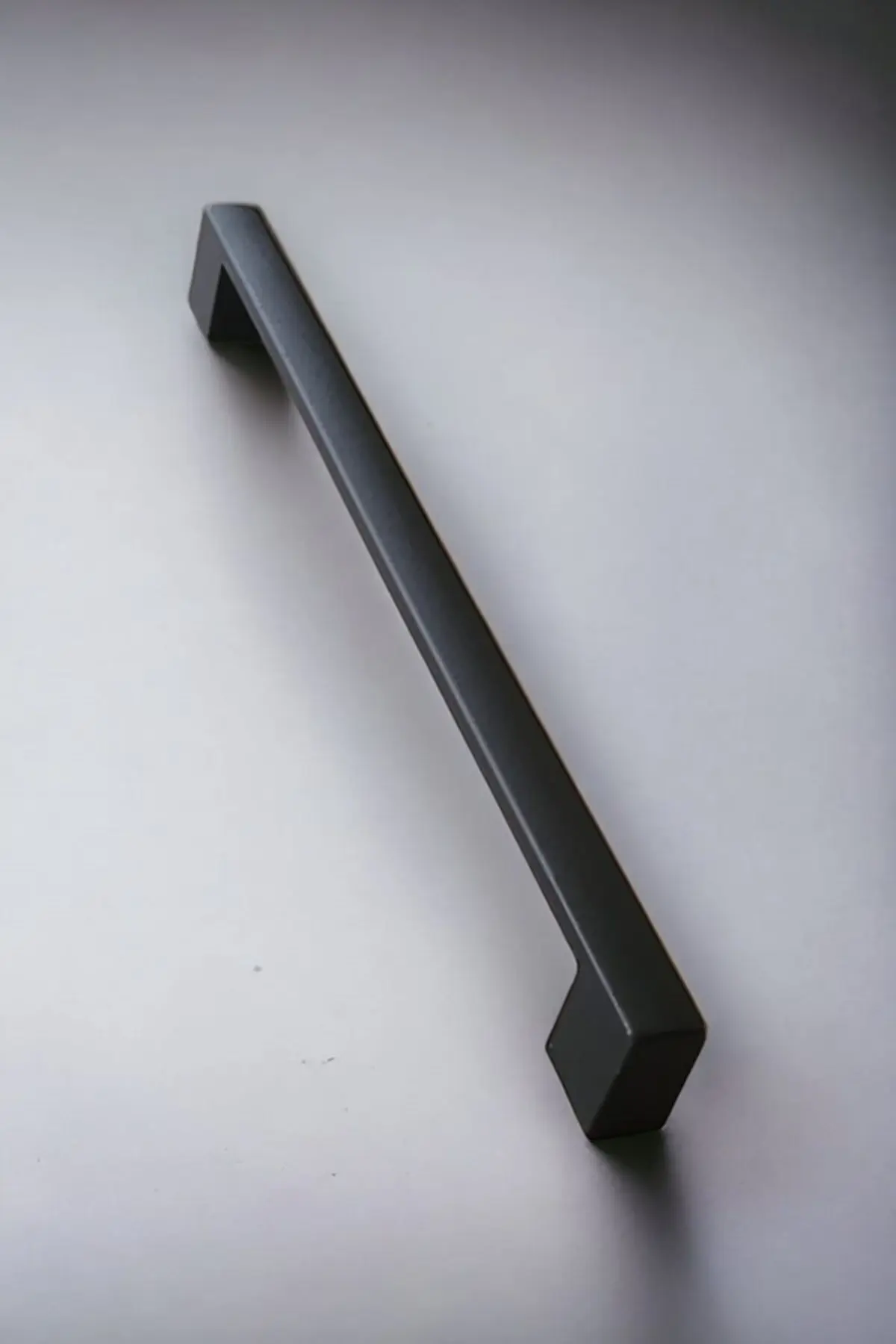 ABER 1. sınıf METAL köprü kulp 160 mm ( 16 cm ) mat siyah mobilya , mutfak, çekmece , dolap kulp